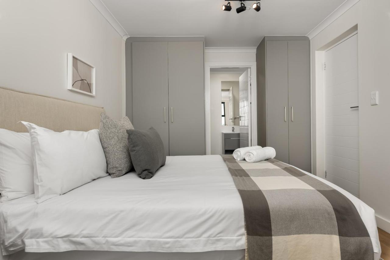 Newlands Peak Aparthotel By Totalstay Кейптаун Екстериор снимка
