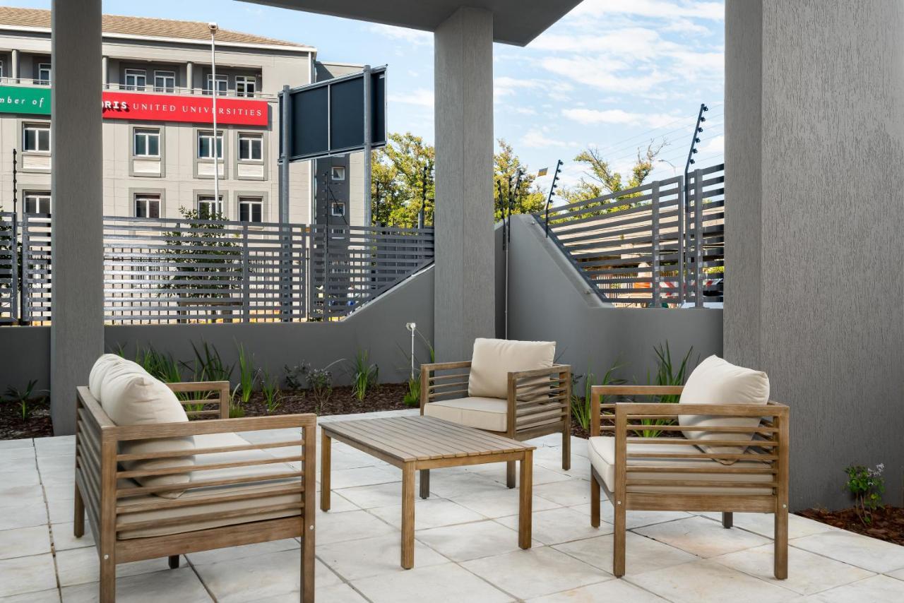Newlands Peak Aparthotel By Totalstay Кейптаун Екстериор снимка