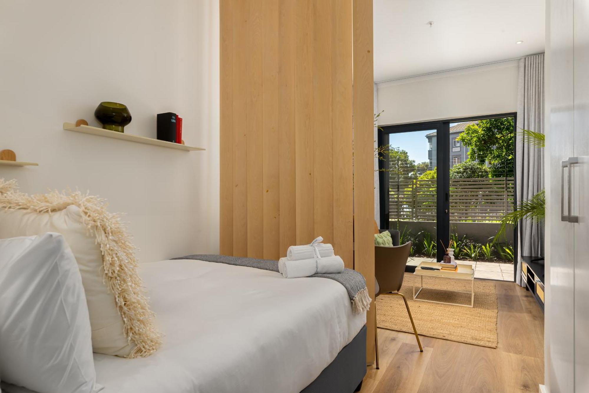 Newlands Peak Aparthotel By Totalstay Кейптаун Екстериор снимка