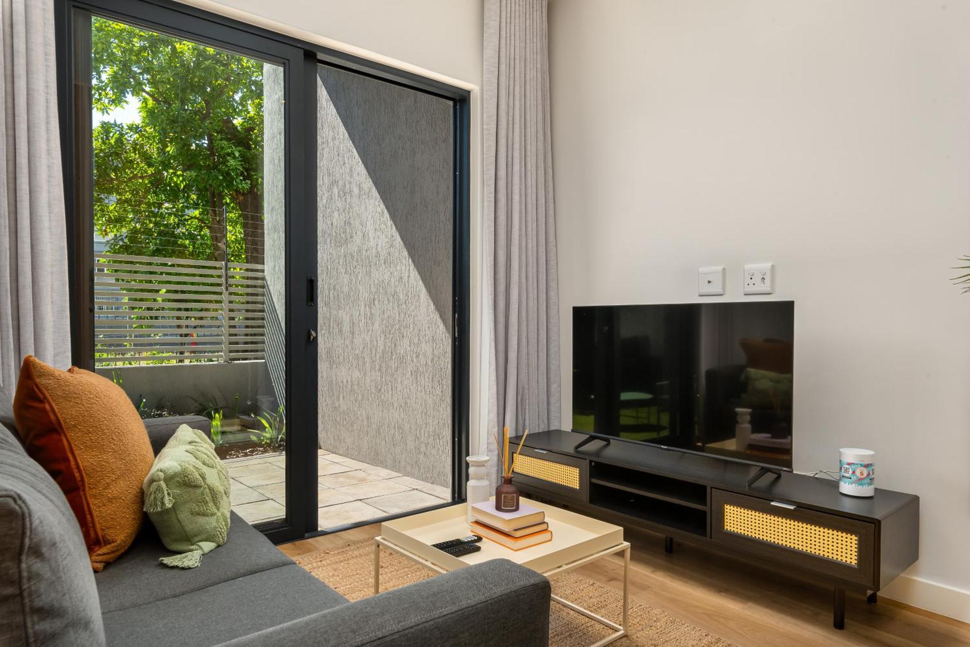 Newlands Peak Aparthotel By Totalstay Кейптаун Екстериор снимка