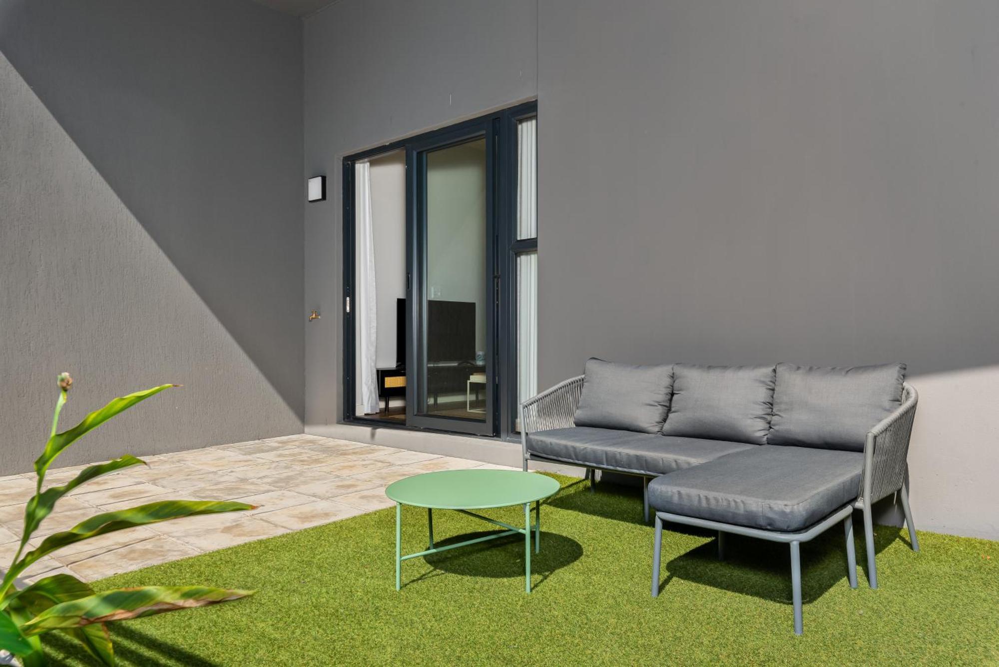 Newlands Peak Aparthotel By Totalstay Кейптаун Екстериор снимка